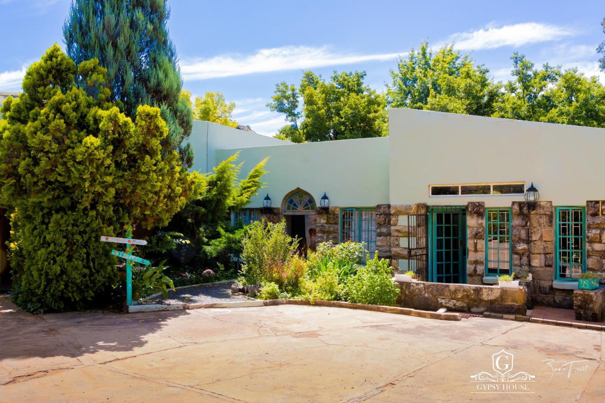 Gypsy Guest House Clarens Exterior photo